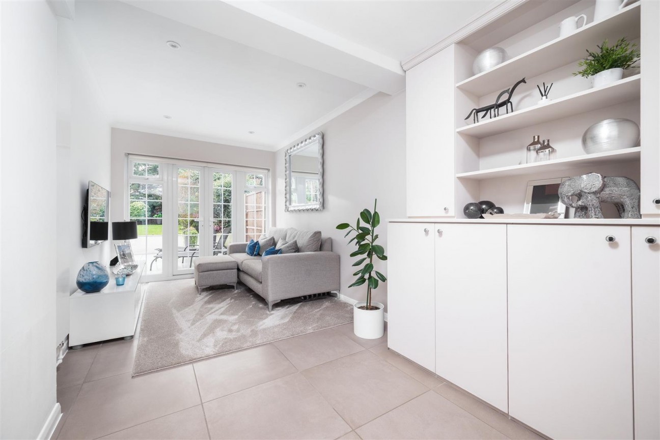 Hartfield Avenue, Elstree, Borehamwood