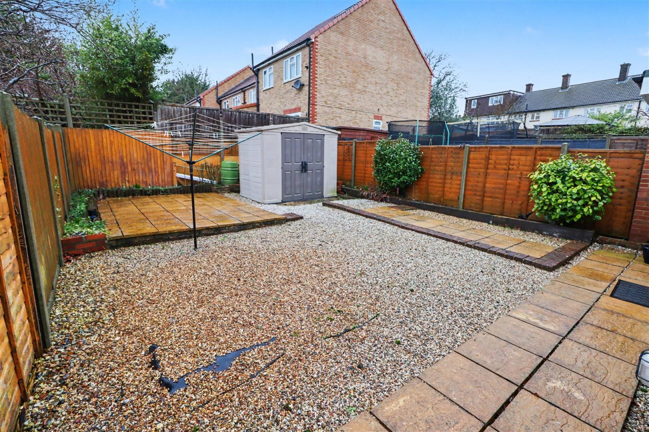 Grantham Green, Borehamwood