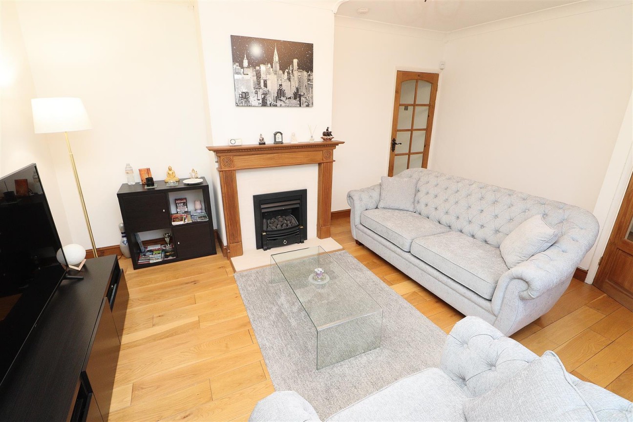 Grantham Green, Borehamwood