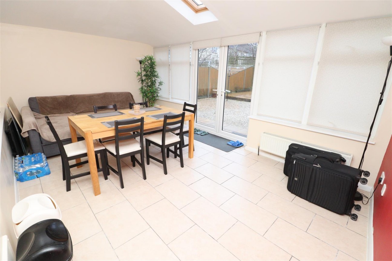 Grantham Green, Borehamwood