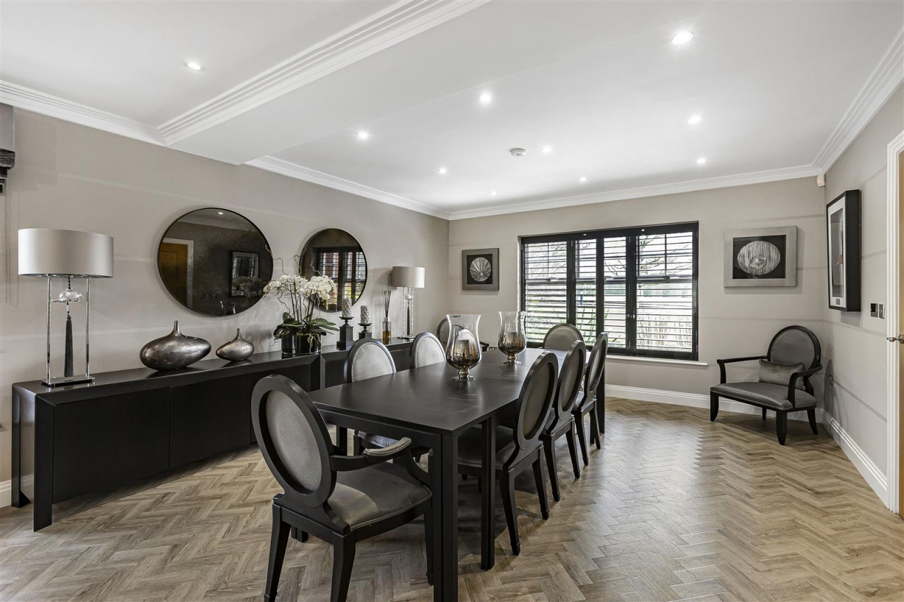 Holbrook Gardens, Aldenham