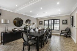 Holbrook Gardens, Aldenham