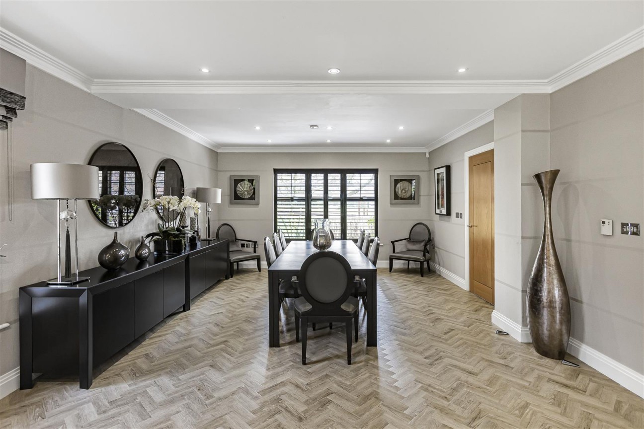 Holbrook Gardens, Aldenham