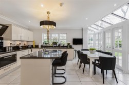 Holbrook Gardens, Aldenham