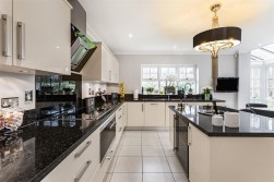 Holbrook Gardens, Aldenham