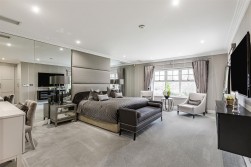 Holbrook Gardens, Aldenham