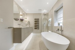 Holbrook Gardens, Aldenham