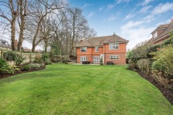 Holbrook Gardens, Aldenham