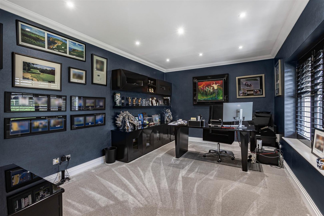 Holbrook Gardens, Aldenham