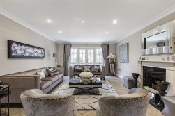 Holbrook Gardens, Aldenham