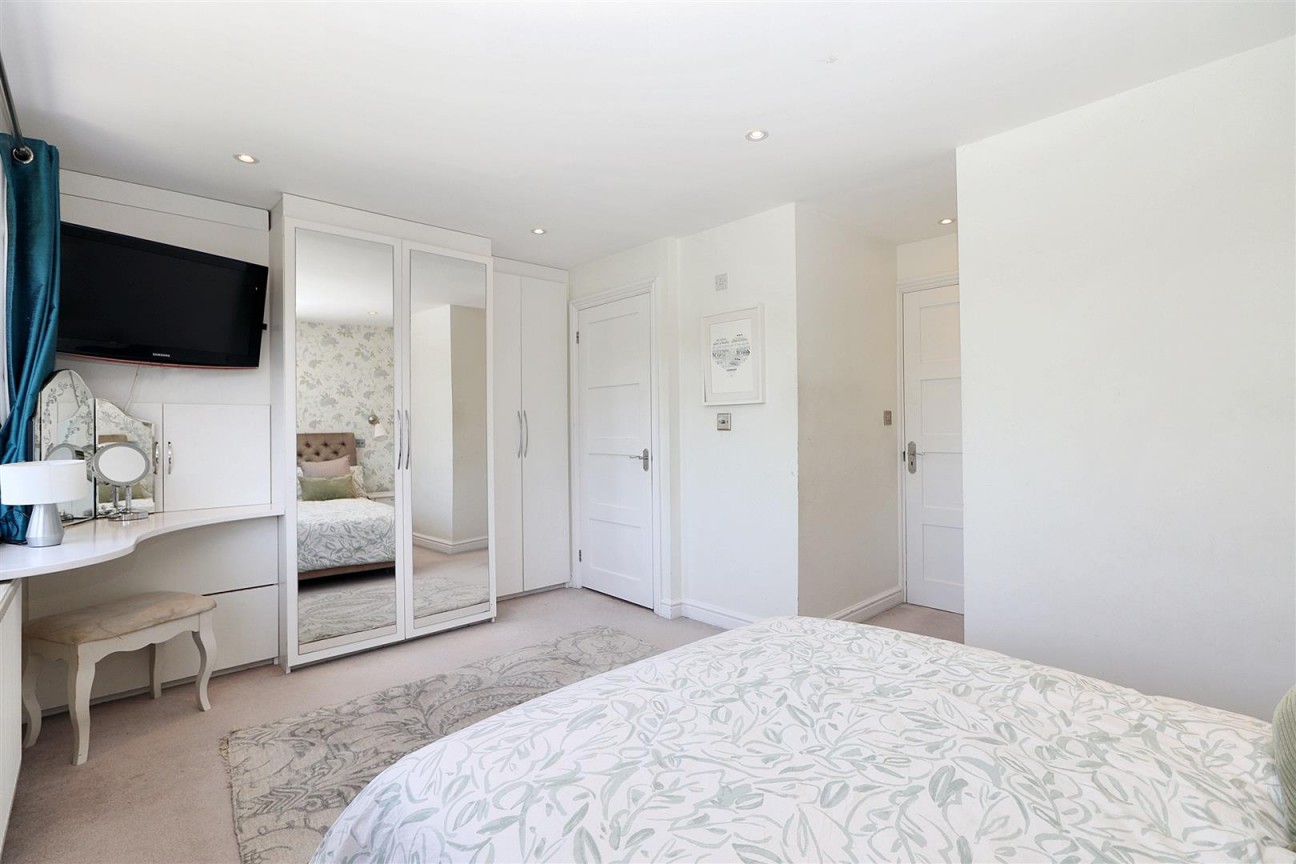 Park Crescent, Elstree, Borehamwood