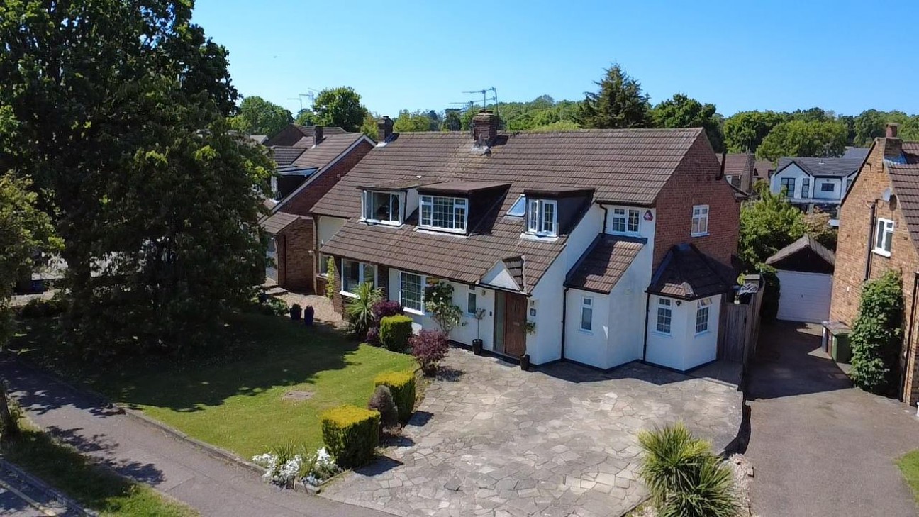 Park Crescent, Elstree, Borehamwood