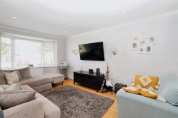 Park Crescent, Elstree, Borehamwood