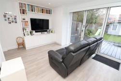 Bullhead Road, Borehamwood