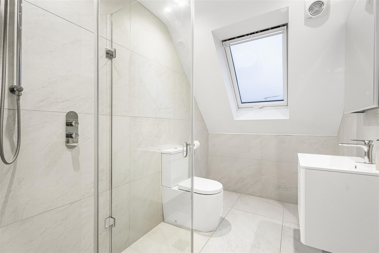 Christchurch Crescent, Radlett