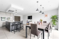 Christchurch Crescent, Radlett