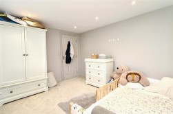 Carlton Close, Borehamwood