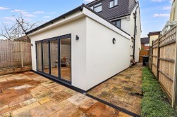 Carlton Close, Borehamwood