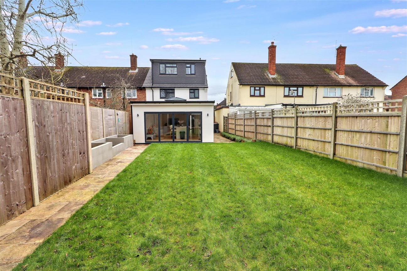 Carlton Close, Borehamwood