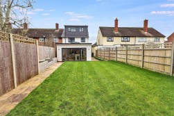 Carlton Close, Borehamwood