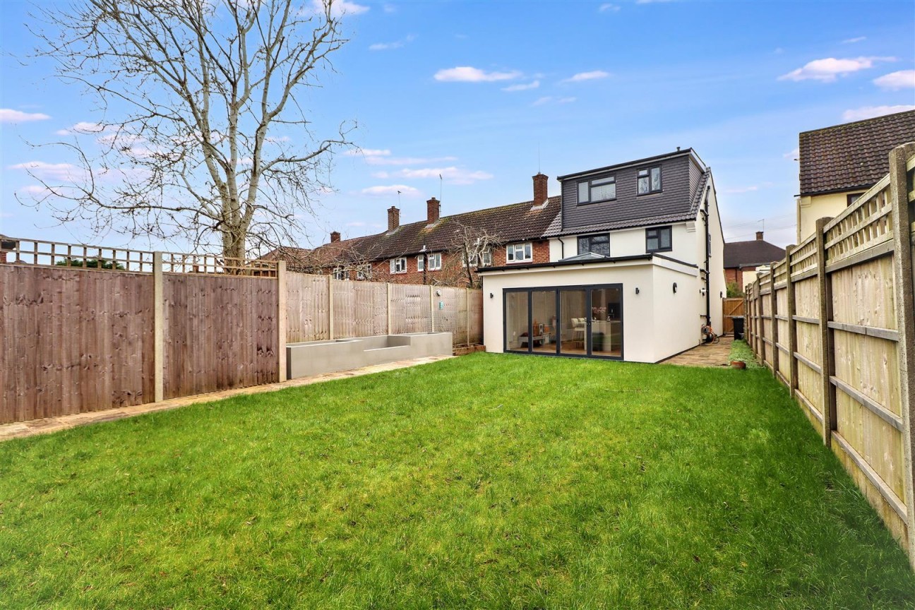 Carlton Close, Borehamwood