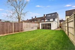 Carlton Close, Borehamwood