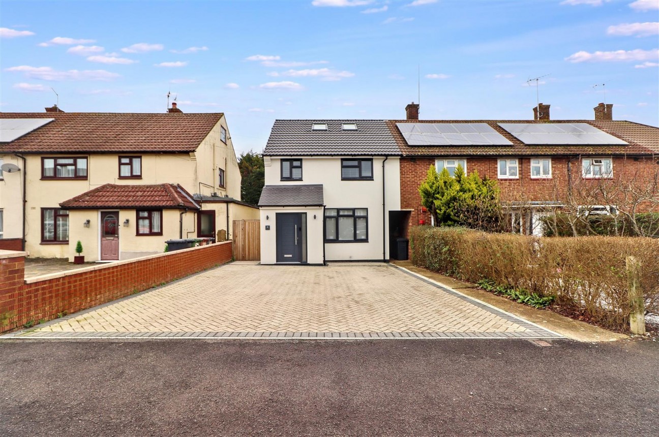 Carlton Close, Borehamwood