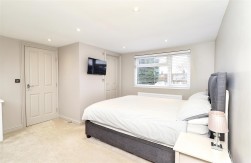 Carlton Close, Borehamwood