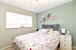 Rodgers Close, Elstree