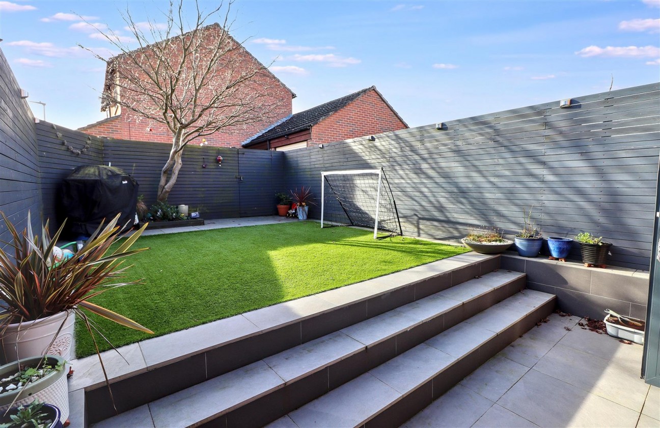 Rodgers Close, Elstree