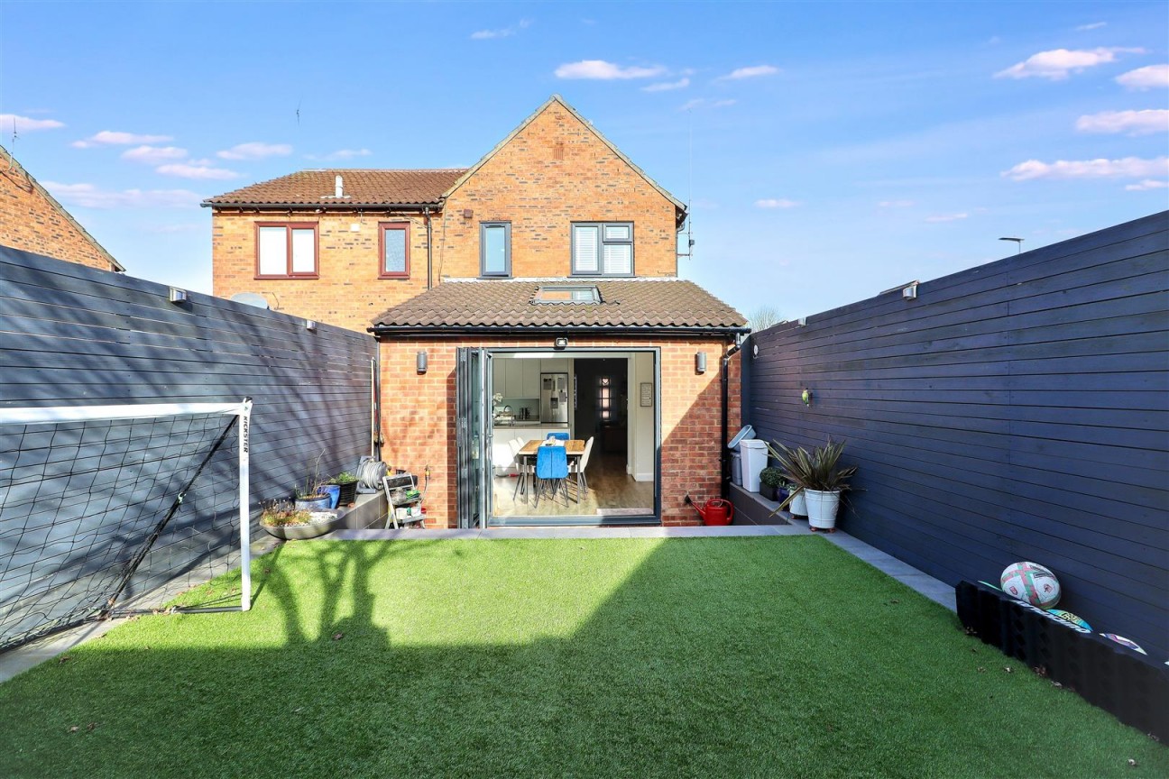 Rodgers Close, Elstree