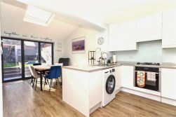 Rodgers Close, Elstree