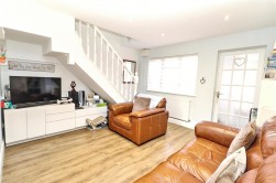 Rodgers Close, Elstree