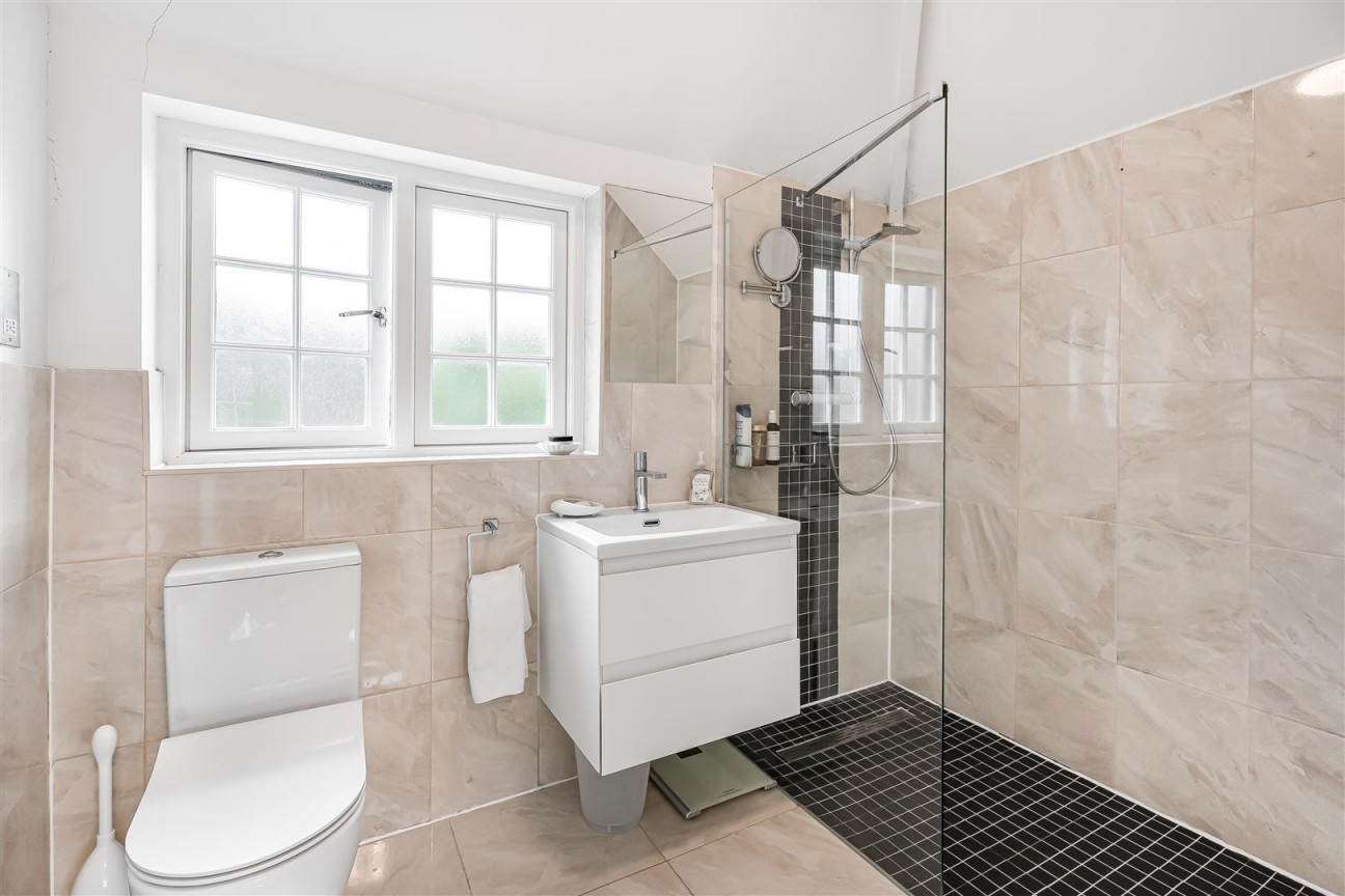 Watling Street, Radlett