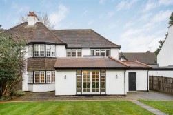 Watling Street, Radlett