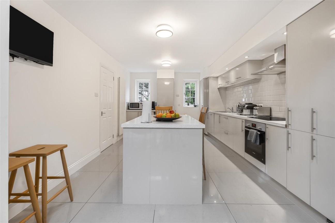 Watling Street, Radlett