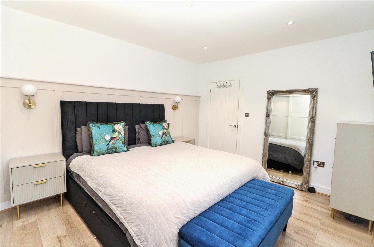 Thornbury Gardens, Borehamwood