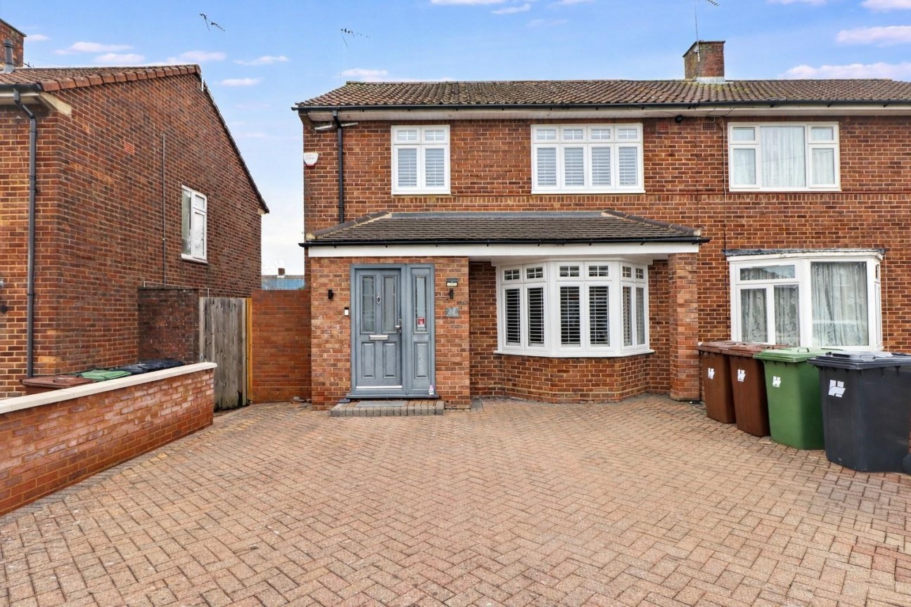 Thornbury Gardens, Borehamwood