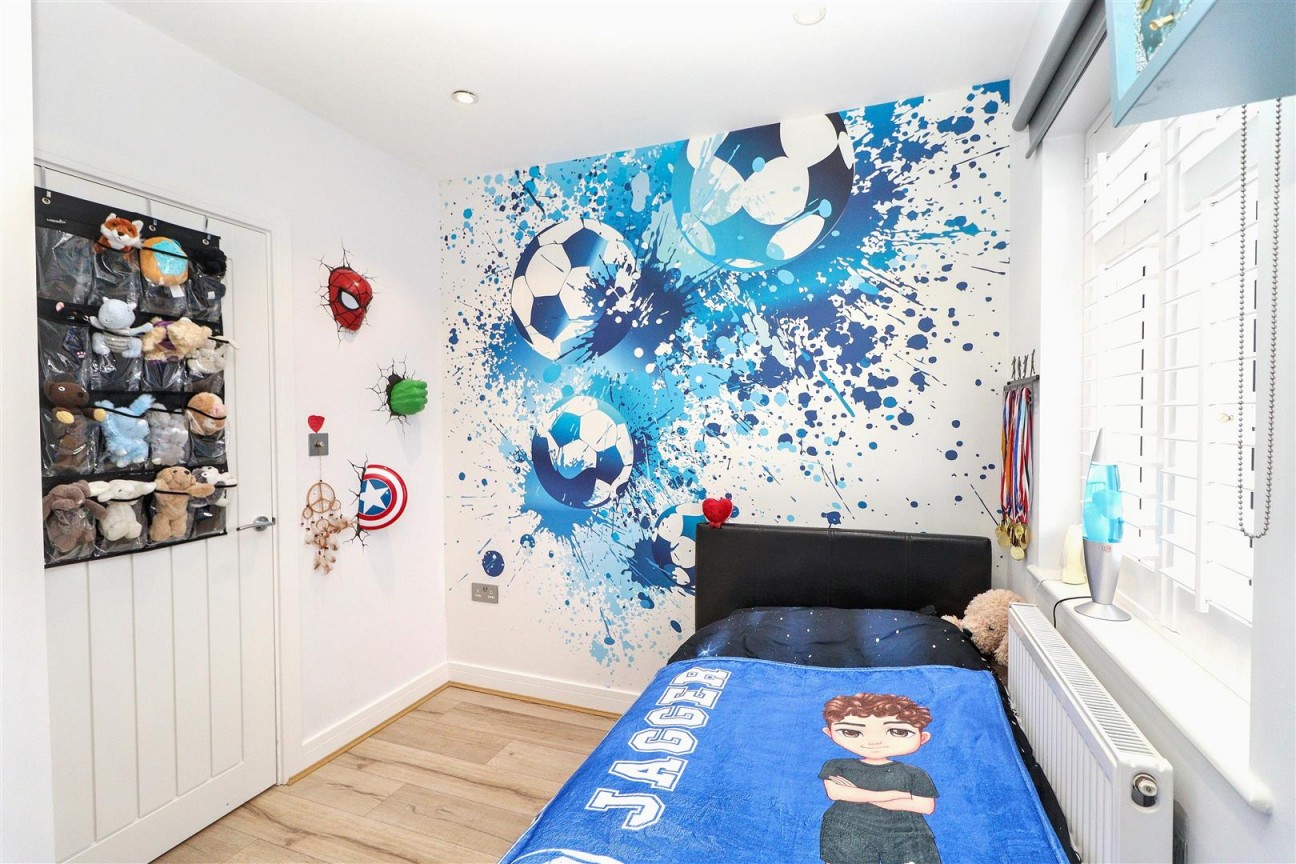 Thornbury Gardens, Borehamwood