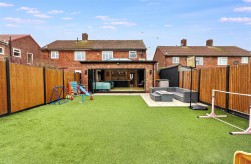 Thornbury Gardens, Borehamwood