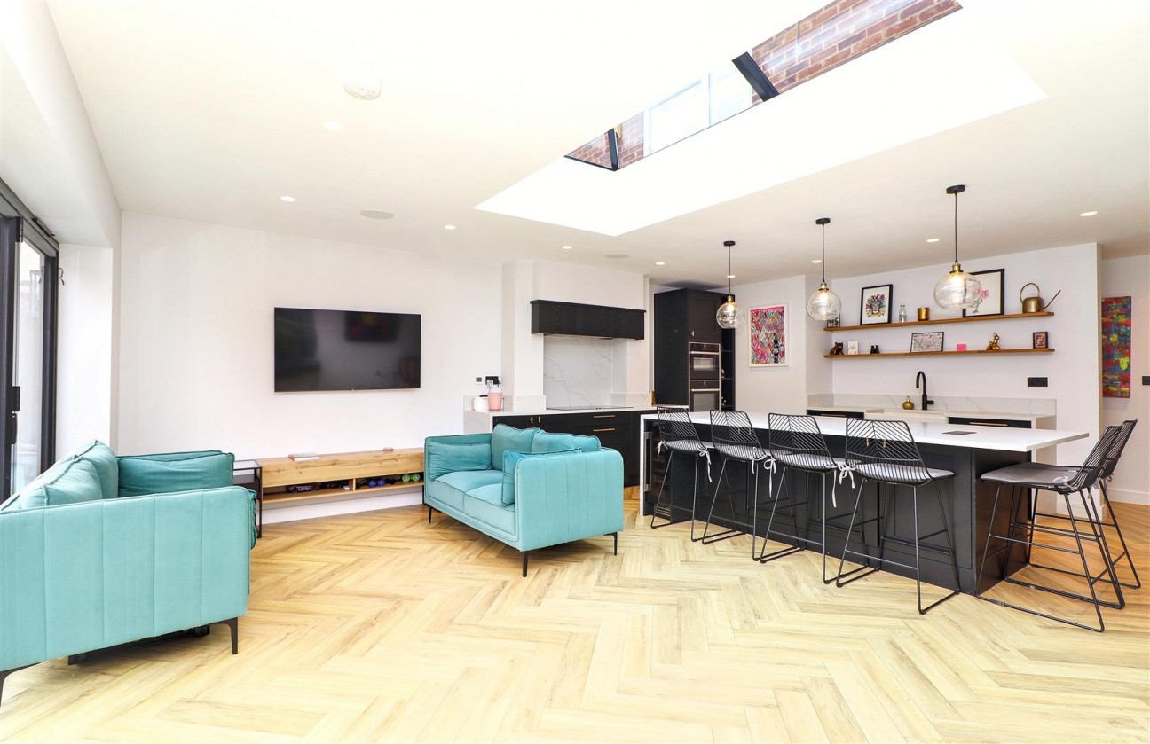 Thornbury Gardens, Borehamwood