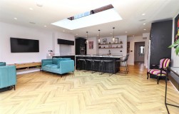 Thornbury Gardens, Borehamwood