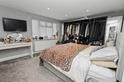 Bullhead Road, Borehamwood