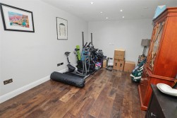 Bullhead Road, Borehamwood