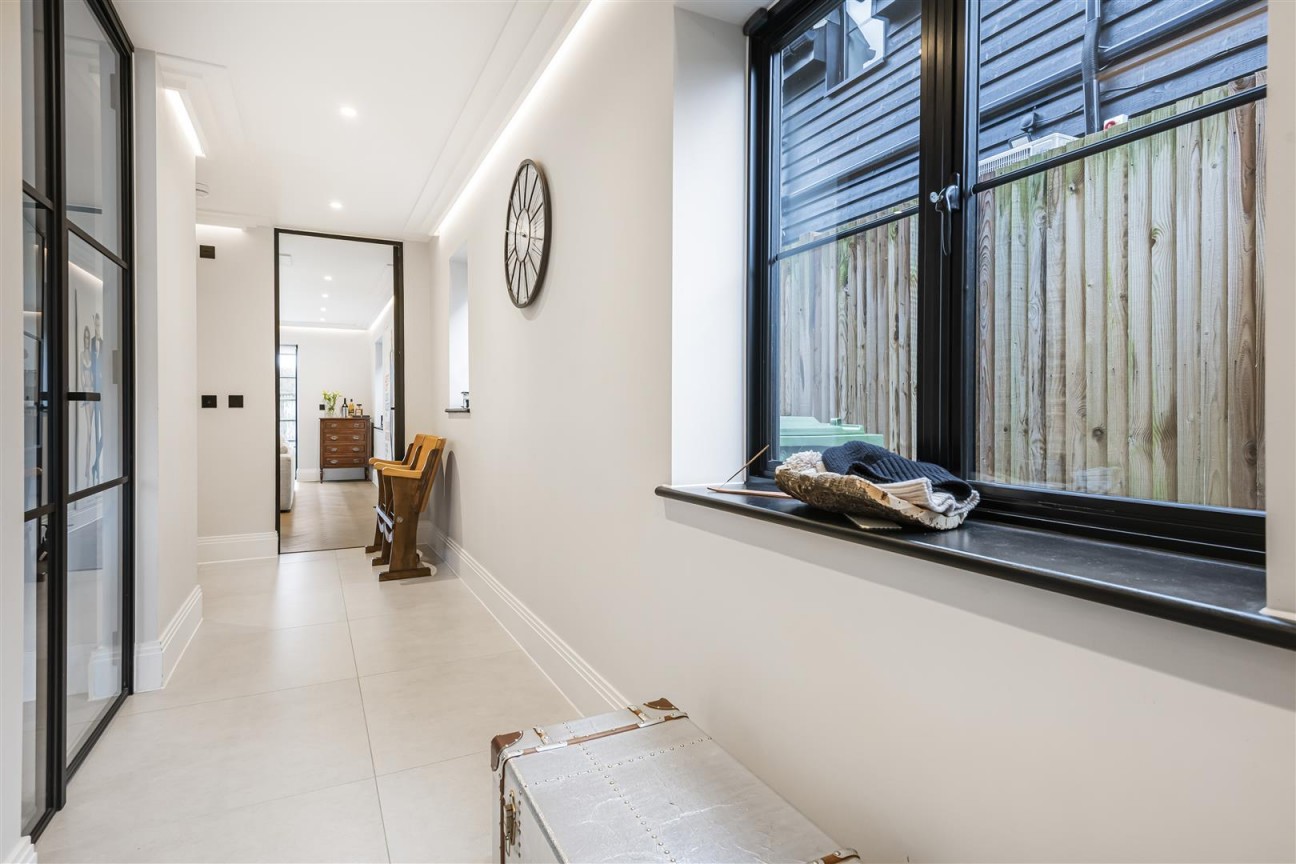 Watersplash Mews, Borehamwood