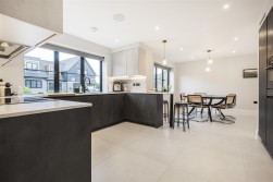 Watersplash Mews, Borehamwood