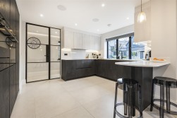 Watersplash Mews, Borehamwood