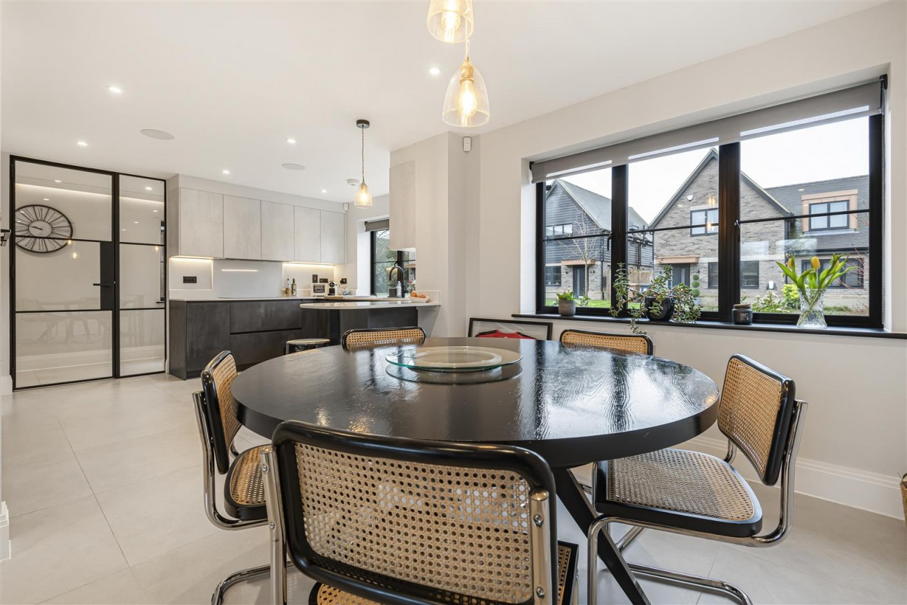 Watersplash Mews, Borehamwood