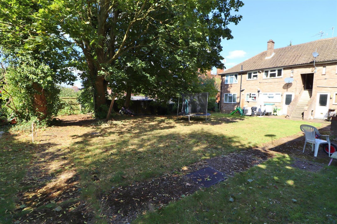 Barnet Lane, Elstree