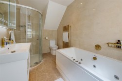 Newberries Avenue, Radlett